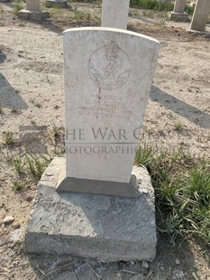 BAGHDAD (NORTH GATE) WAR CEMETERY - AUSEPH, M V